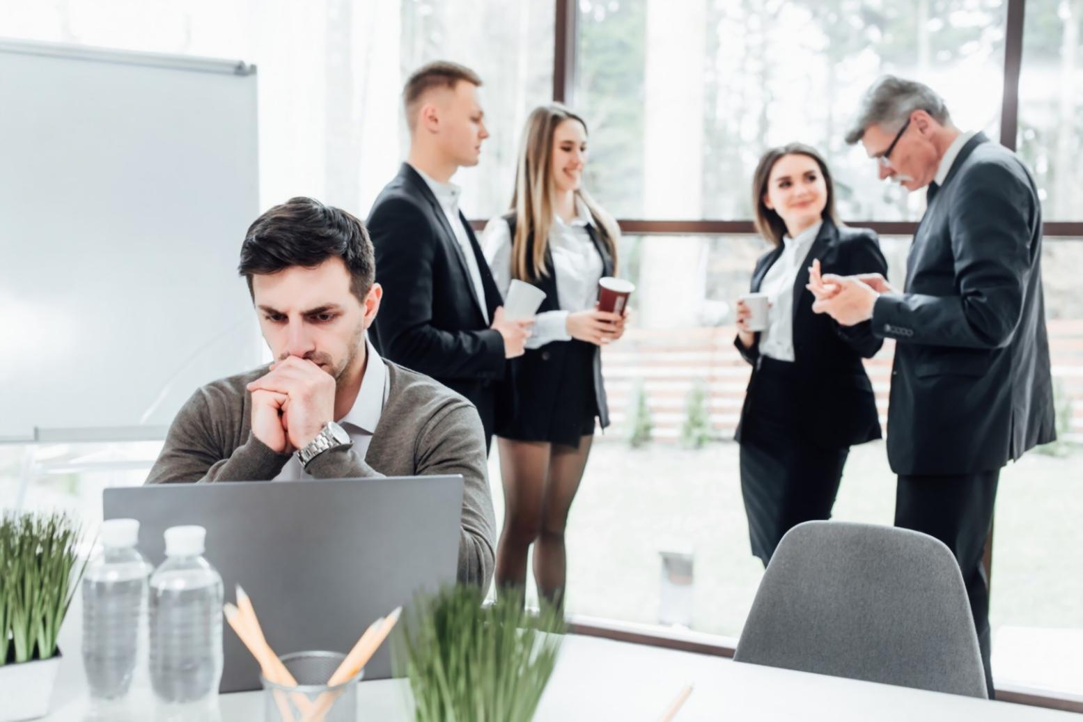 Análisis de flujos de caja en empresa manufacturera